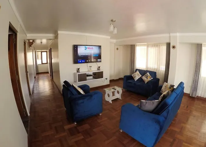 Centric & Cozy With Garage Apartamento *