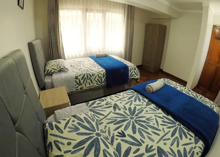 Centric & Cozy With Garage Apartamento Cuzco